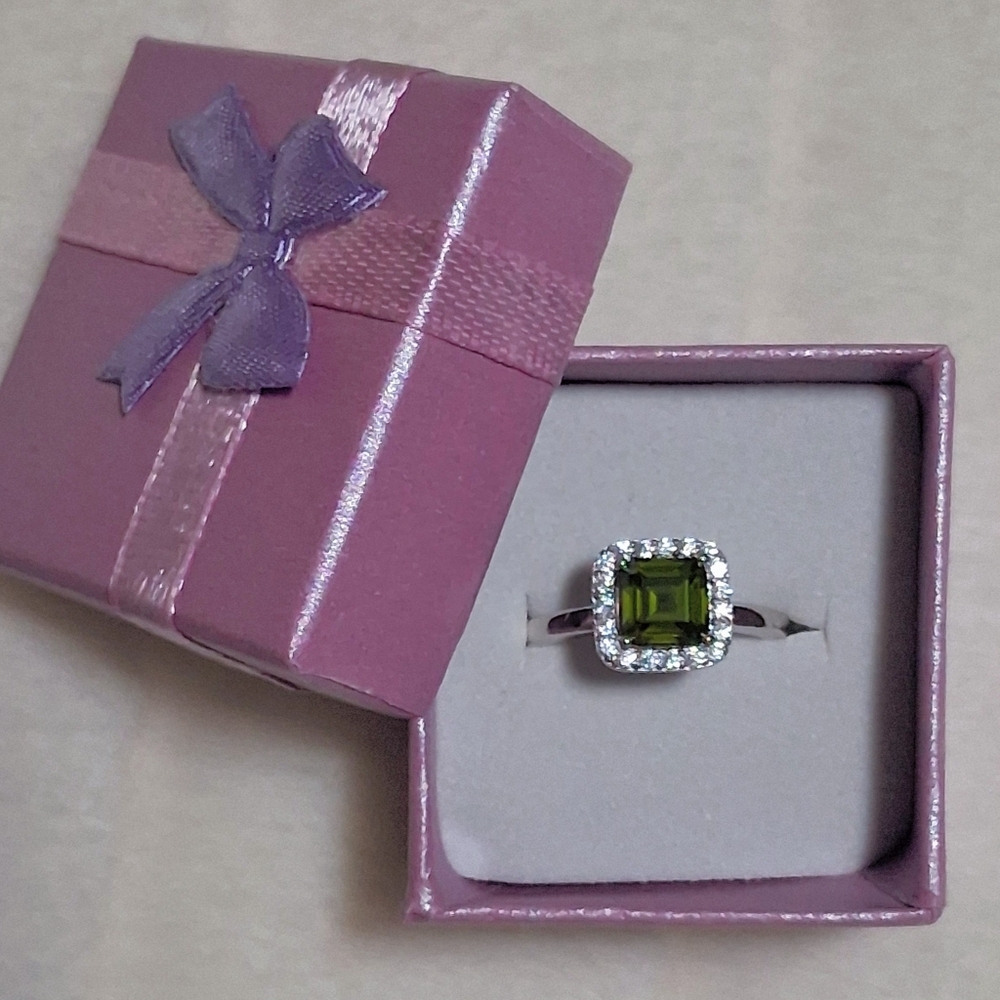 Peridot & Cz's Set In 925 Serling Silver Size 6